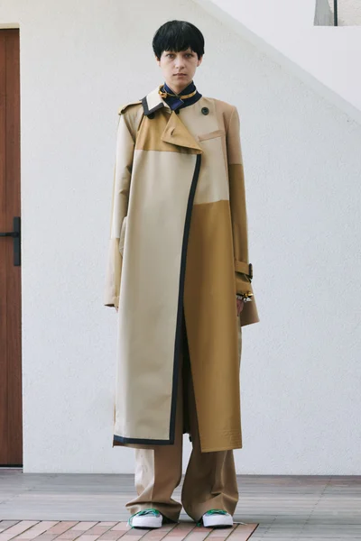 Look 15